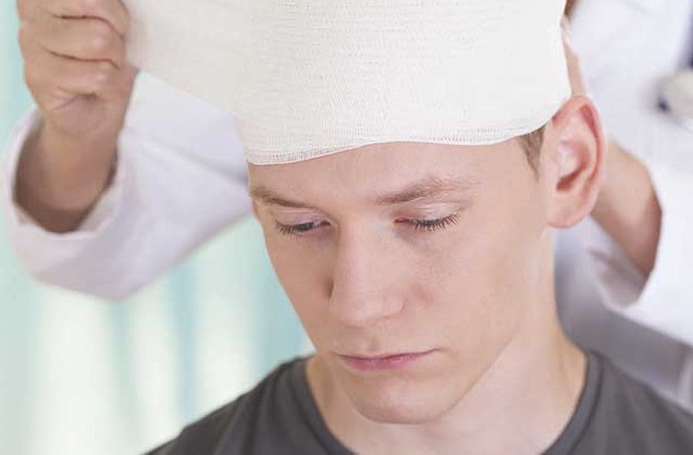 man with head injury / concussion